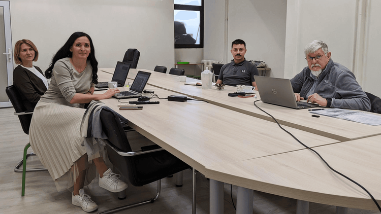 AI Takes on Wine Fraud: DunavNET Welcomes French Expert