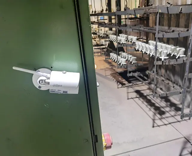 Vibration & temperature sensor on the line